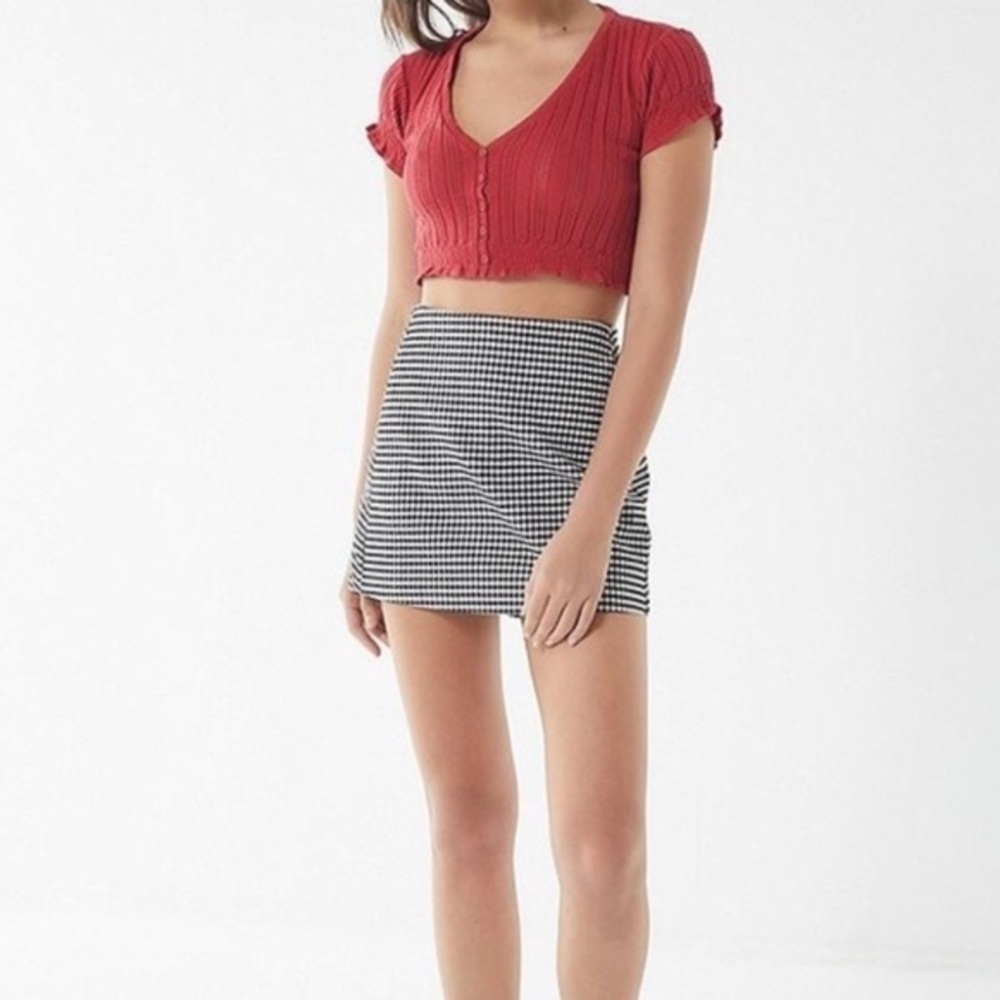 Urban outfitters UO black and white gingham mini skirt w/ pockets | Size Small